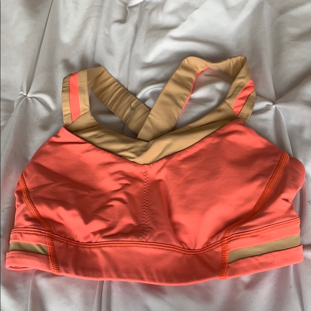 NWOT size 4 lululemon bra